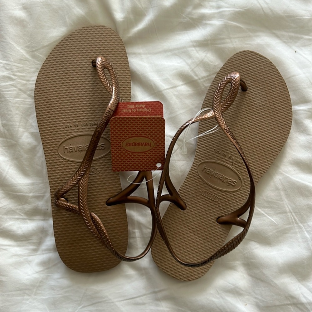 Havainas Luna Sandal US7/8 NEW
